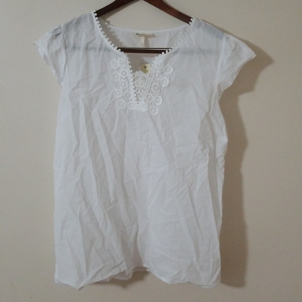 Hester & Orchard short sleeve blouse